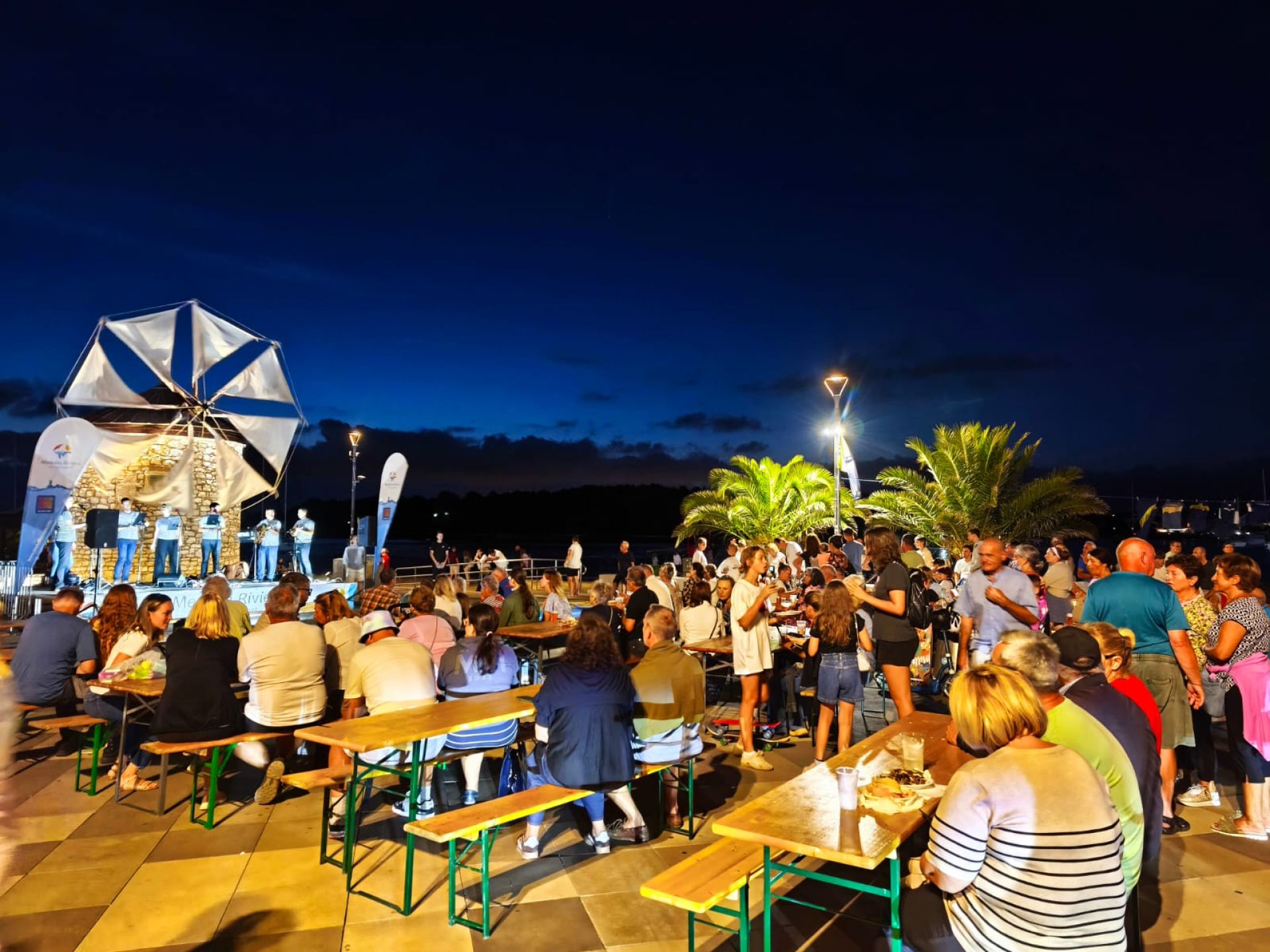 Veslačka noć u Medulinu – more, veslanje i odlična fešta na rivi!